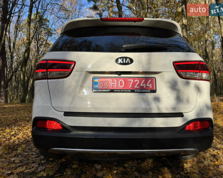Белый Киа Соренто, объемом двигателя 2.2 л и пробегом 183 тыс. км за 23600 $, фото 8 на Automoto.ua