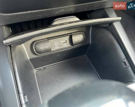 Белый Киа Соренто, объемом двигателя 2.36 л и пробегом 165 тыс. км за 16300 $, фото 10 на Automoto.ua