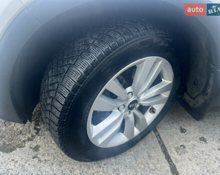 Белый Киа Соренто, объемом двигателя 2 л и пробегом 190 тыс. км за 20500 $, фото 20 на Automoto.ua