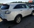 Білий Кіа Соренто, об'ємом двигуна 2.4 л та пробігом 79 тис. км за 10850 $, фото 3 на Automoto.ua