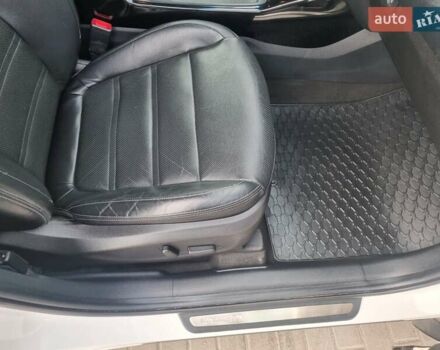 Белый Киа Соренто, объемом двигателя 2.2 л и пробегом 145 тыс. км за 25000 $, фото 22 на Automoto.ua