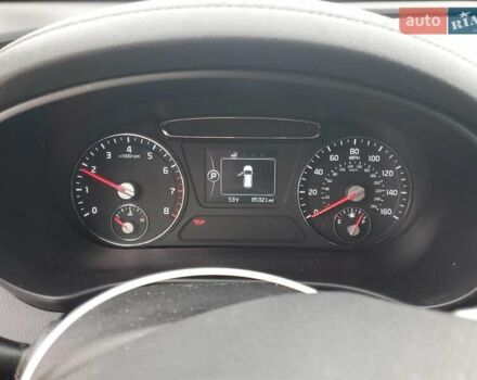 Киа Соренто 2016 в Черкассах на Automoto.ua Белый Киа Соренто, объемом двигателя 2 л и пробегом 137 тыс. км за 2200 $, фото 8 на Automoto.ua