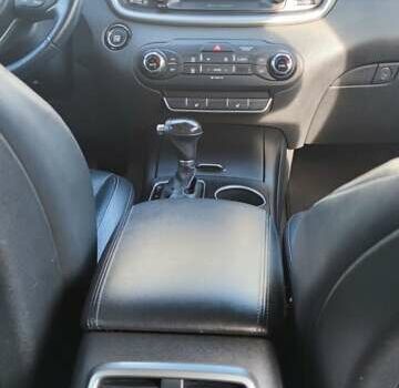 Білий Кіа Соренто, об'ємом двигуна 2.4 л та пробігом 126 тис. км за 17900 $, фото 20 на Automoto.ua