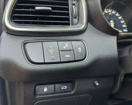 Белый Киа Соренто, объемом двигателя 2.2 л и пробегом 183 тыс. км за 23600 $, фото 41 на Automoto.ua