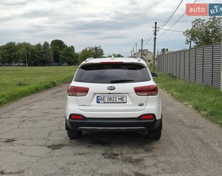 Білий Кіа Соренто, об'ємом двигуна 2.2 л та пробігом 130 тис. км за 24000 $, фото 8 на Automoto.ua