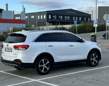 Кіа Соренто 2016 у Києві на Automoto.ua Білий Кіа Соренто, об'ємом двигуна 2 л та пробігом 75 тис. км за 20000 $, фото 9 на Automoto.ua