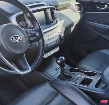 Білий Кіа Соренто, об'ємом двигуна 2.4 л та пробігом 126 тис. км за 17900 $, фото 24 на Automoto.ua