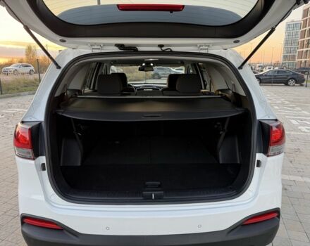 Белый Киа Соренто, объемом двигателя 3.3 л и пробегом 83 тыс. км за 14700 $, фото 6 на Automoto.ua