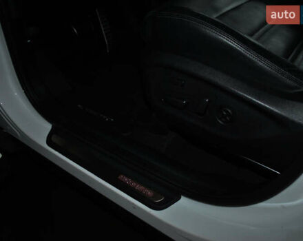 Белый Киа Соренто, объемом двигателя 2.2 л и пробегом 139 тыс. км за 23900 $, фото 28 на Automoto.ua