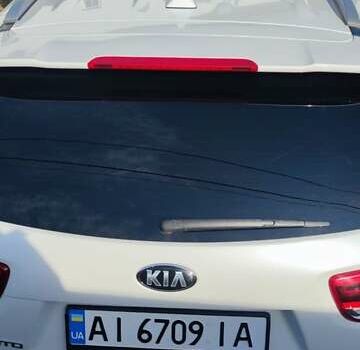 Білий Кіа Соренто, об'ємом двигуна 2.4 л та пробігом 126 тис. км за 17900 $, фото 36 на Automoto.ua