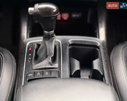 Білий Кіа Соренто, об'ємом двигуна 2 л та пробігом 246 тис. км за 18500 $, фото 11 на Automoto.ua