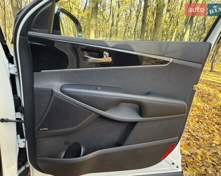 Белый Киа Соренто, объемом двигателя 2.2 л и пробегом 183 тыс. км за 23600 $, фото 73 на Automoto.ua