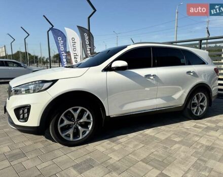 Киа Соренто 2017 в Ровно на Automoto.ua Белый Киа Соренто, объемом двигателя 2.2 л и пробегом 84 тыс. км за 26200 $, фото 8 на Automoto.ua