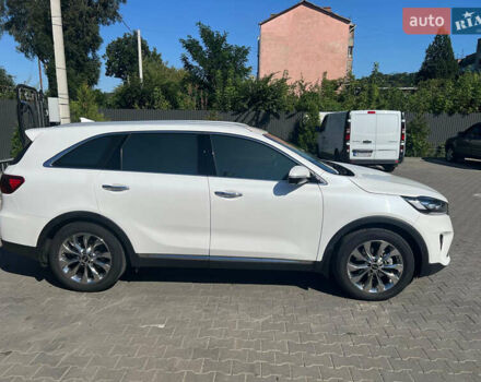 Белый Киа Соренто, объемом двигателя 2.2 л и пробегом 108 тыс. км за 26600 $, фото 10 на Automoto.ua