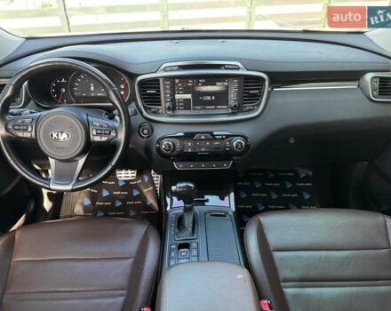 Киа Соренто 2017 в Ровно на Automoto.ua Белый Киа Соренто, объемом двигателя 2.2 л и пробегом 84 тыс. км за 26200 $, фото 3 на Automoto.ua