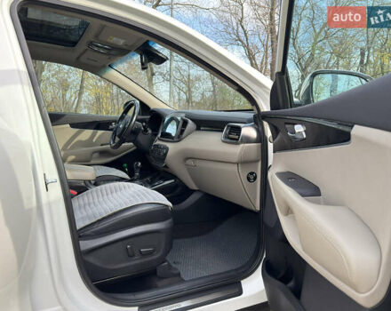 Білий Кіа Соренто, об'ємом двигуна 2.2 л та пробігом 115 тис. км за 25500 $, фото 10 на Automoto.ua