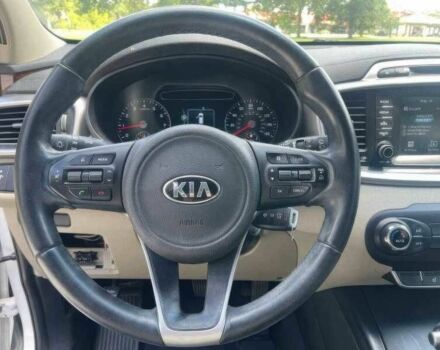 Белый Киа Соренто, объемом двигателя 2.4 л и пробегом 99 тыс. км за 15000 $, фото 8 на Automoto.ua