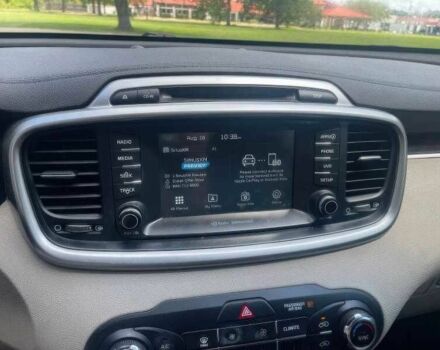 Белый Киа Соренто, объемом двигателя 2.4 л и пробегом 99 тыс. км за 15000 $, фото 9 на Automoto.ua