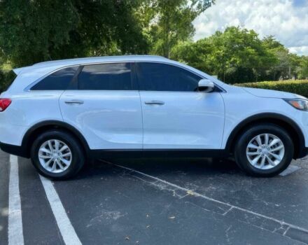 Кіа Соренто 2017 у Львові на Automoto.ua Білий Кіа Соренто, об'ємом двигуна 2.4 л та пробігом 61 тис. км за 10000 $, фото 3 на Automoto.ua