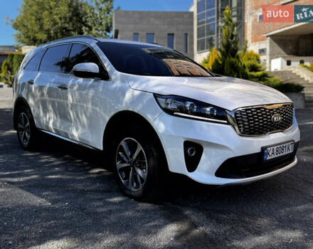 Киа Соренто 2017 в Хмельницком на Automoto.ua Белый Киа Соренто, объемом двигателя 2 л и пробегом 133 тыс. км за 24500 $, фото 2 на Automoto.ua
