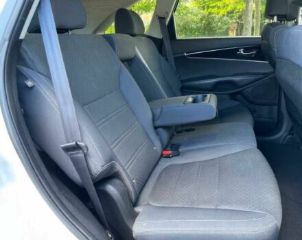 Кіа Соренто 2017 у Львові на Automoto.ua Білий Кіа Соренто, об'ємом двигуна 2.4 л та пробігом 61 тис. км за 10000 $, фото 10 на Automoto.ua