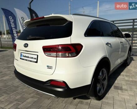 Киа Соренто 2017 в Ровно на Automoto.ua Белый Киа Соренто, объемом двигателя 2.2 л и пробегом 84 тыс. км за 26200 $, фото 12 на Automoto.ua