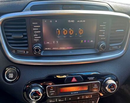 Білий Кіа Соренто, об'ємом двигуна 2.2 л та пробігом 108 тис. км за 25000 $, фото 6 на Automoto.ua