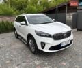 Белый Киа Соренто, объемом двигателя 2.2 л и пробегом 155 тыс. км за 26900 $, фото 1 на Automoto.ua