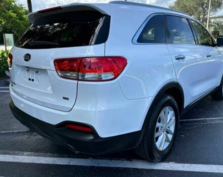 Кіа Соренто 2017 у Львові на Automoto.ua Білий Кіа Соренто, об'ємом двигуна 2.4 л та пробігом 61 тис. км за 10000 $, фото 7 на Automoto.ua