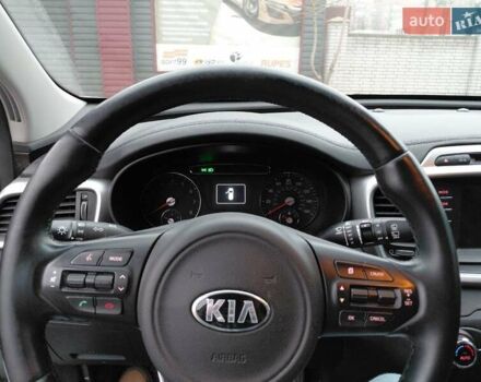 Белый Киа Соренто, объемом двигателя 2.4 л и пробегом 135 тыс. км за 15200 $, фото 14 на Automoto.ua