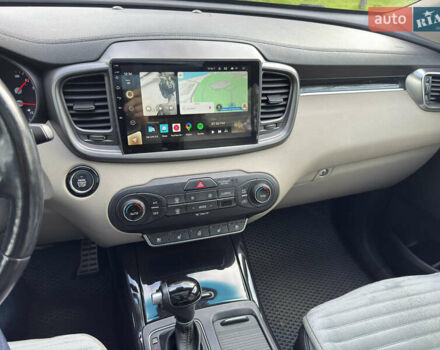 Білий Кіа Соренто, об'ємом двигуна 2.2 л та пробігом 115 тис. км за 25500 $, фото 15 на Automoto.ua