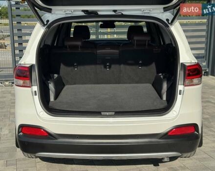 Киа Соренто 2017 в Ровно на Automoto.ua Белый Киа Соренто, объемом двигателя 2.2 л и пробегом 84 тыс. км за 26200 $, фото 30 на Automoto.ua