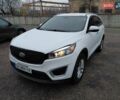 Белый Киа Соренто, объемом двигателя 2.4 л и пробегом 135 тыс. км за 15200 $, фото 1 на Automoto.ua