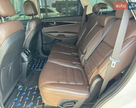 Киа Соренто 2017 в Ровно на Automoto.ua Белый Киа Соренто, объемом двигателя 2.2 л и пробегом 84 тыс. км за 26200 $, фото 28 на Automoto.ua
