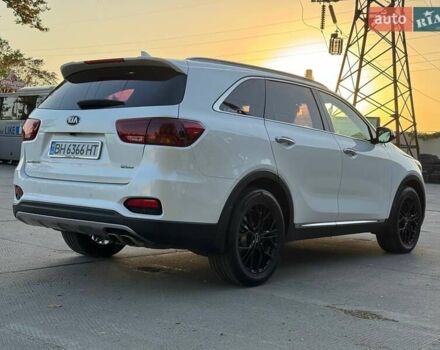Белый Киа Соренто, объемом двигателя 2 л и пробегом 155 тыс. км за 23200 $, фото 2 на Automoto.ua