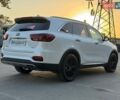 Белый Киа Соренто, объемом двигателя 2 л и пробегом 155 тыс. км за 23200 $, фото 2 на Automoto.ua
