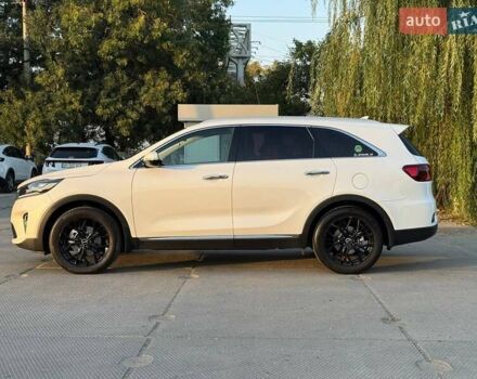 Белый Киа Соренто, объемом двигателя 2 л и пробегом 155 тыс. км за 23200 $, фото 4 на Automoto.ua