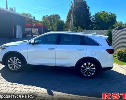 Білий Кіа Соренто, об'ємом двигуна 2.2 л та пробігом 108 тис. км за 25000 $, фото 2 на Automoto.ua