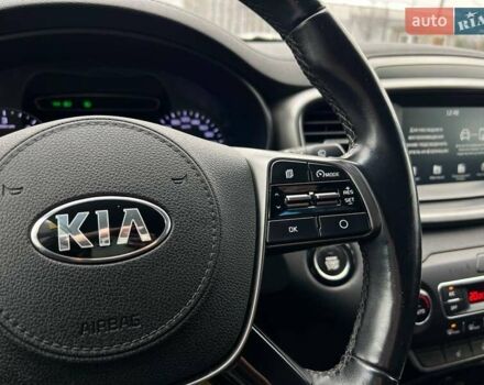 Білий Кіа Соренто, об'ємом двигуна 2.2 л та пробігом 51 тис. км за 31000 $, фото 14 на Automoto.ua