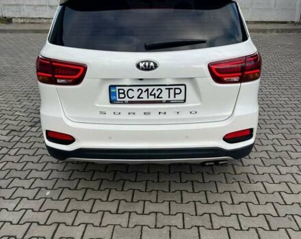 Белый Киа Соренто, объемом двигателя 2.2 л и пробегом 156 тыс. км за 27999 $, фото 4 на Automoto.ua