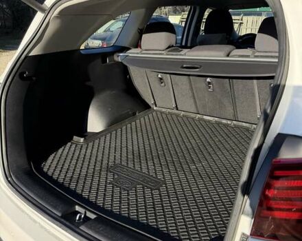 Білий Кіа Соренто, об'ємом двигуна 2.2 л та пробігом 51 тис. км за 33000 $, фото 5 на Automoto.ua