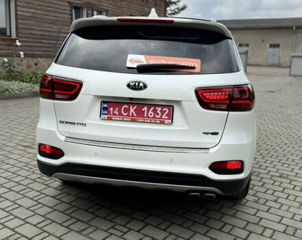 Киа Соренто 2018 в Ивано-Франковске на Automoto.ua Белый Киа Соренто, объемом двигателя 2.2 л и пробегом 144 тыс. км за 29999 $, фото 8 на Automoto.ua