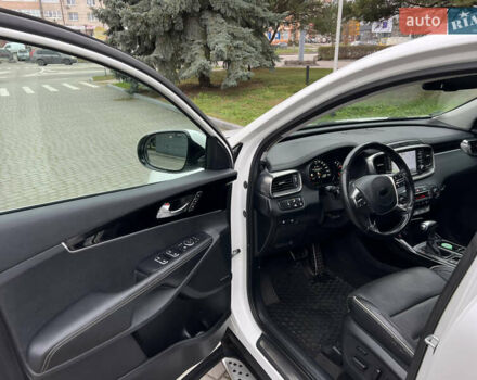 Білий Кіа Соренто, об'ємом двигуна 2.2 л та пробігом 171 тис. км за 28500 $, фото 35 на Automoto.ua