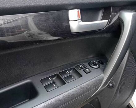 Белый Киа Соренто, объемом двигателя 0 л и пробегом 107 тыс. км за 11800 $, фото 15 на Automoto.ua