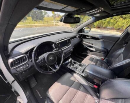 Кіа Соренто 2018 у Черкасах на Automoto.ua Білий Кіа Соренто, об'ємом двигуна 3.3 л та пробігом 46 тис. км за 9000 $, фото 8 на Automoto.ua