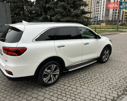Білий Кіа Соренто, об'ємом двигуна 2.2 л та пробігом 171 тис. км за 28500 $, фото 22 на Automoto.ua