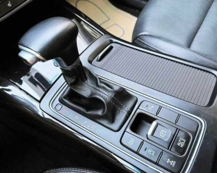 Белый Киа Соренто, объемом двигателя 0 л и пробегом 127 тыс. км за 13000 $, фото 6 на Automoto.ua