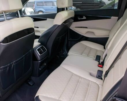 Белый Киа Соренто, объемом двигателя 3.3 л и пробегом 36 тыс. км за 14000 $, фото 12 на Automoto.ua