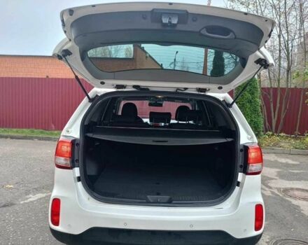 Белый Киа Соренто, объемом двигателя 0 л и пробегом 107 тыс. км за 11800 $, фото 11 на Automoto.ua