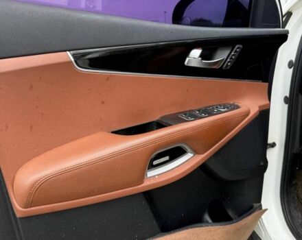 Киа Соренто 2018 в Луцке на Automoto.ua Белый Киа Соренто, объемом двигателя 2.2 л и пробегом 187 тыс. км за 24350 $, фото 13 на Automoto.ua